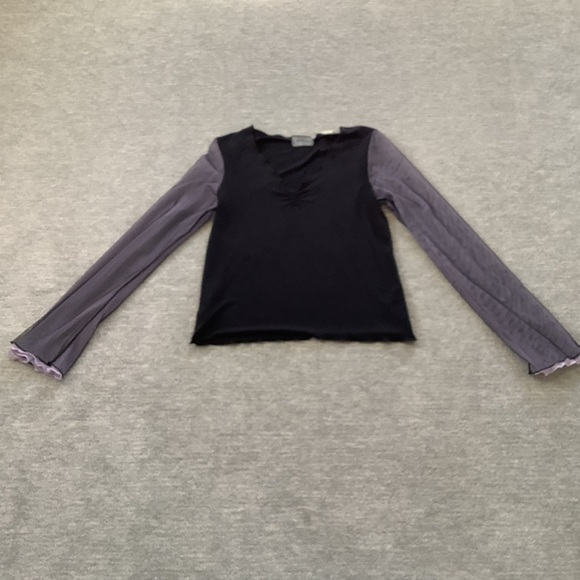 NWT Boutique Brand M. Kalan Black Top with Flare Sleeves Sz. L - Picture 4 of 8